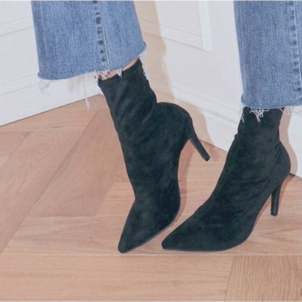 Black pull on pointed sock boots